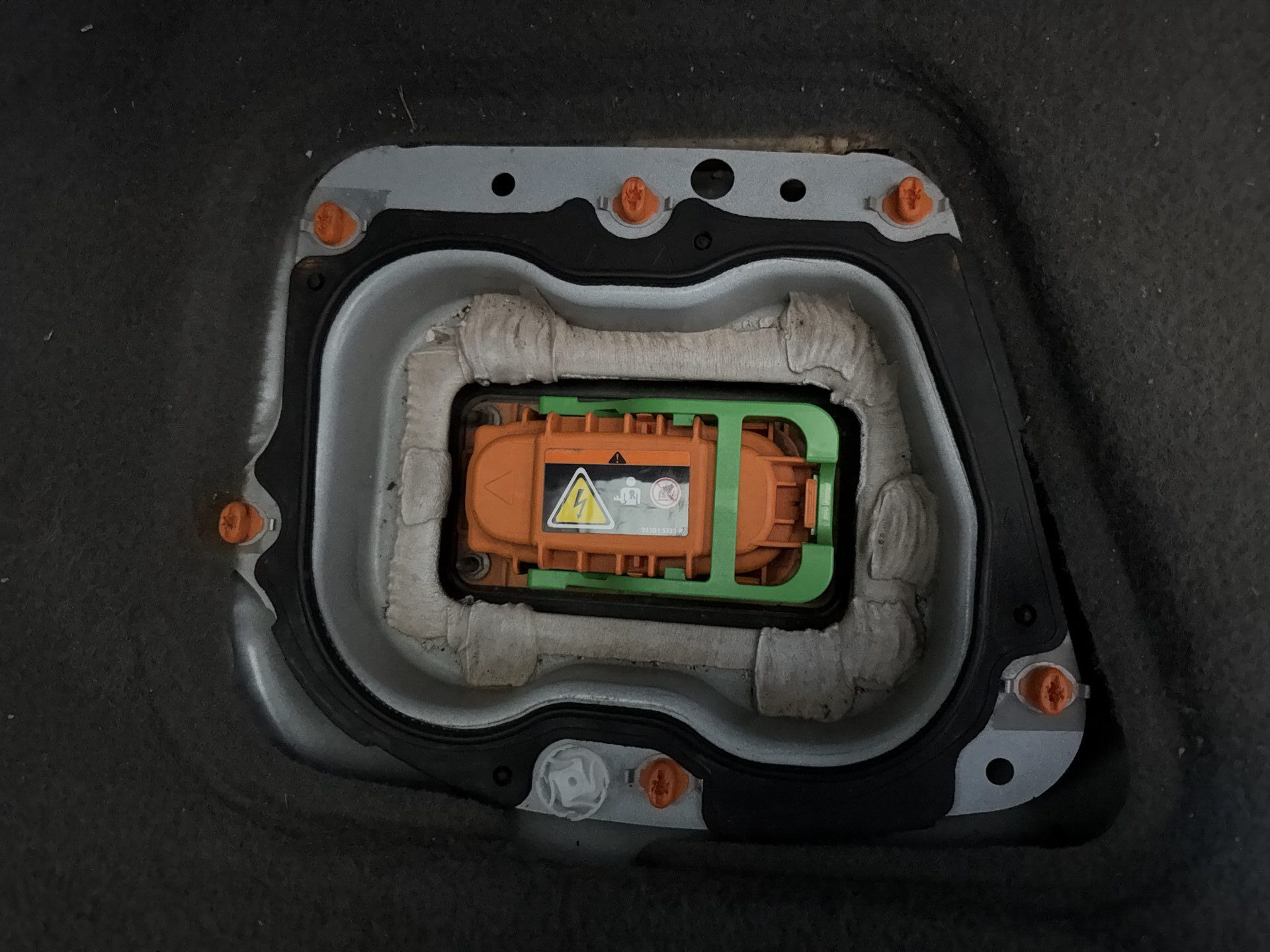 service-plug-closeup